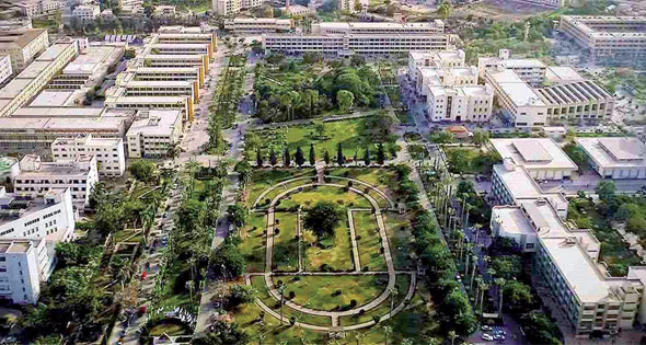 جامعة المنصورة الحكومية في مصر